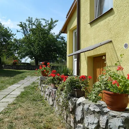 Gasthof U Surfu Kotvrdovice