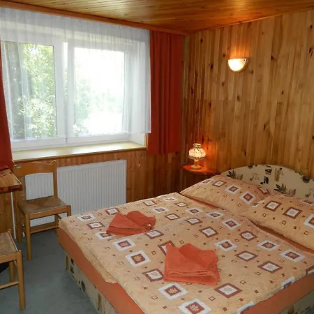 U Surfu Kotvrdovice