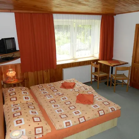 Gasthof U Surfu Kotvrdovice